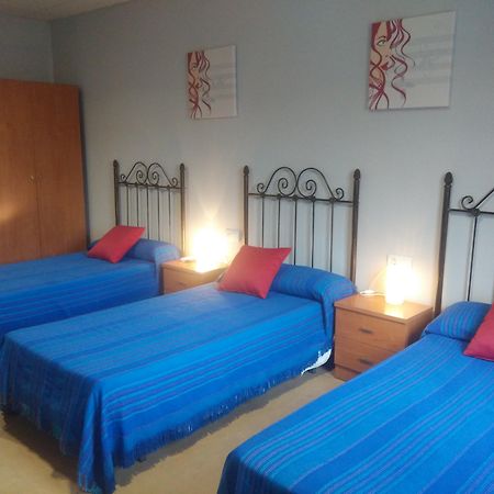 Hostal La Molina Эль-Чорро Экстерьер фото