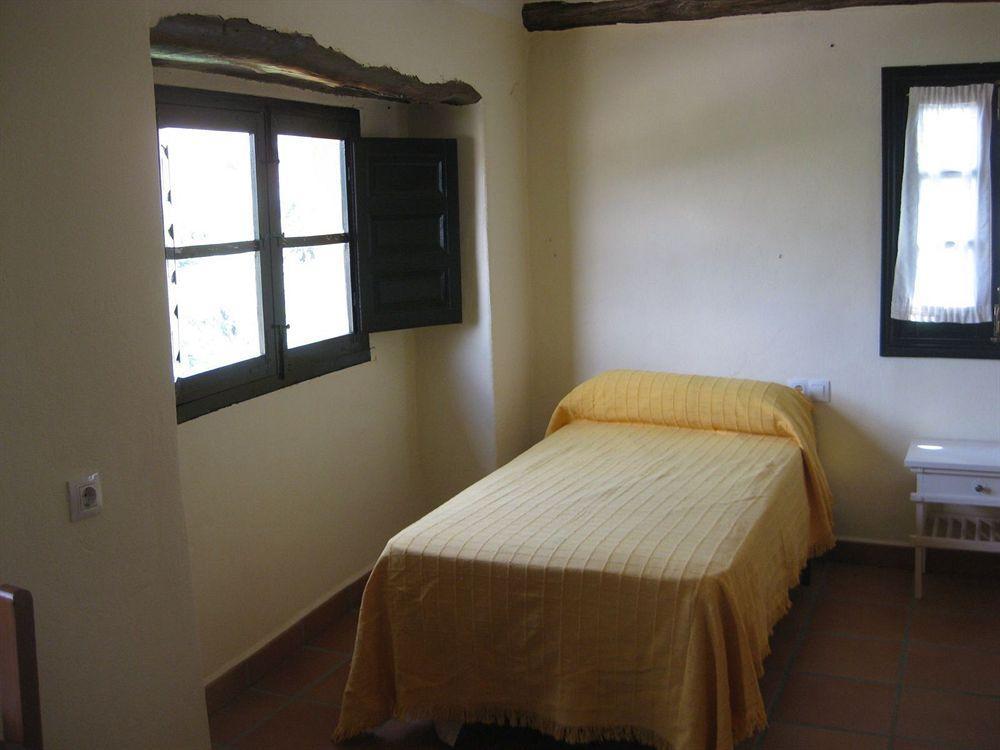 Hostal La Molina Эль-Чорро Экстерьер фото