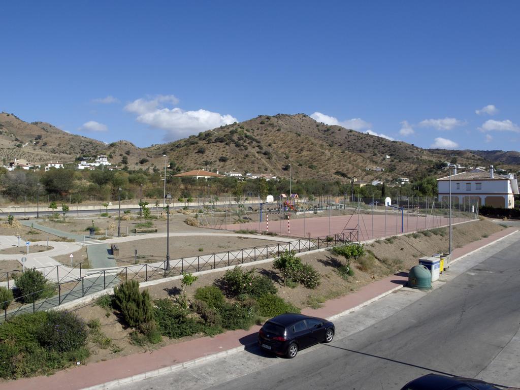 Hostal La Molina Эль-Чорро Экстерьер фото