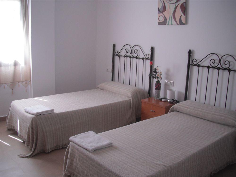 Hostal La Molina Эль-Чорро Экстерьер фото